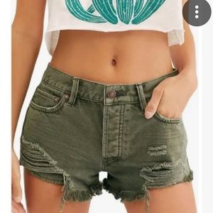 Free People Loving Good Vibrations Cut Off Shorts Women's Size 28 in Olive Green